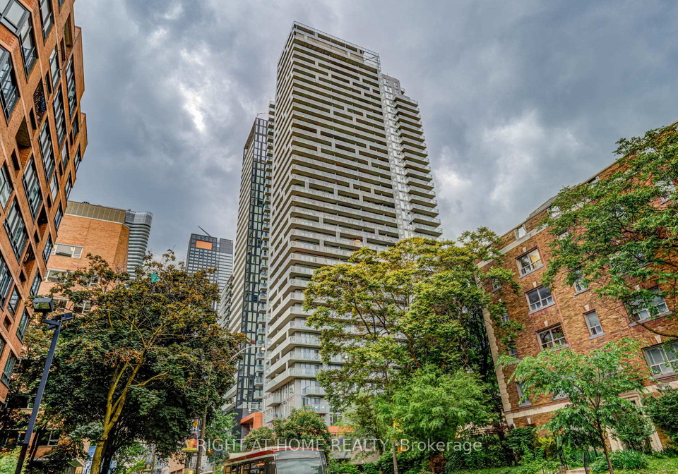 50-wellesley-st-street-e-toronto-ontario-c12212276