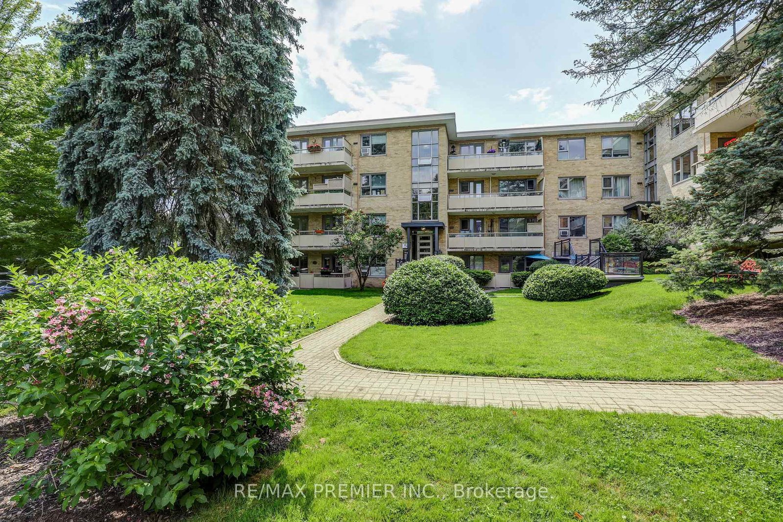 8-corinth-gardens-toronto-ontario-c12212369