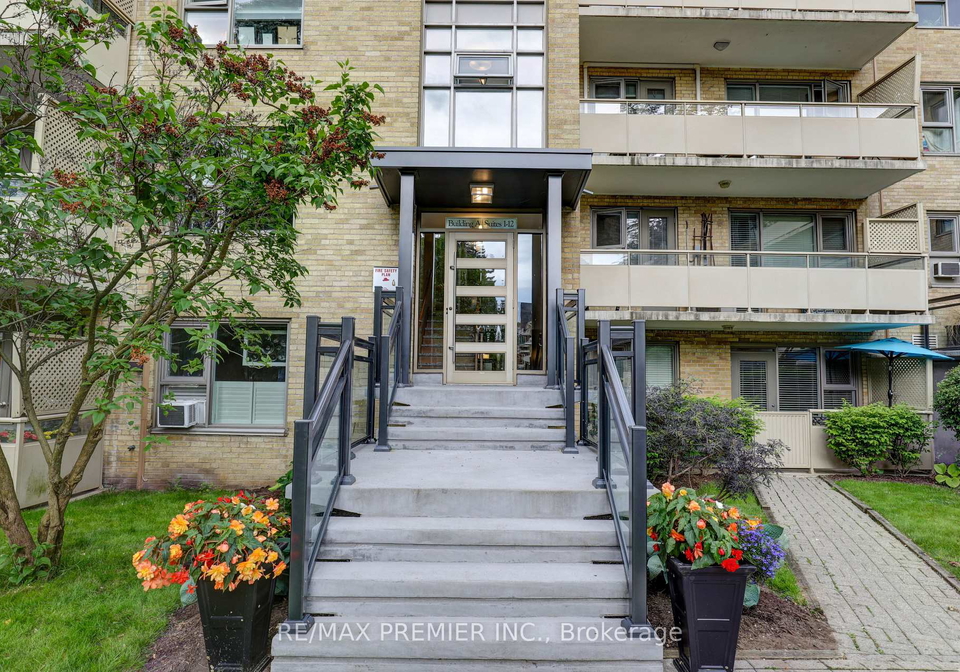 8-corinth-gardens-toronto-ontario-c12212369