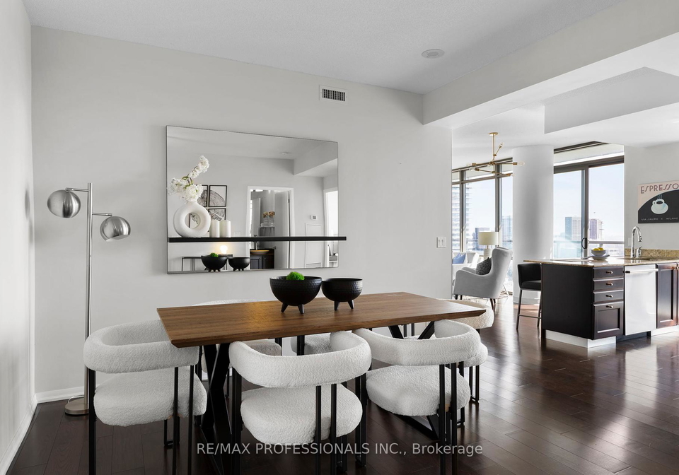 832-bay-street-toronto-ontario-c12212705