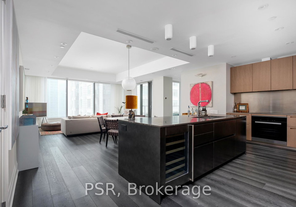 77-charles-street-toronto-ontario-c12212999