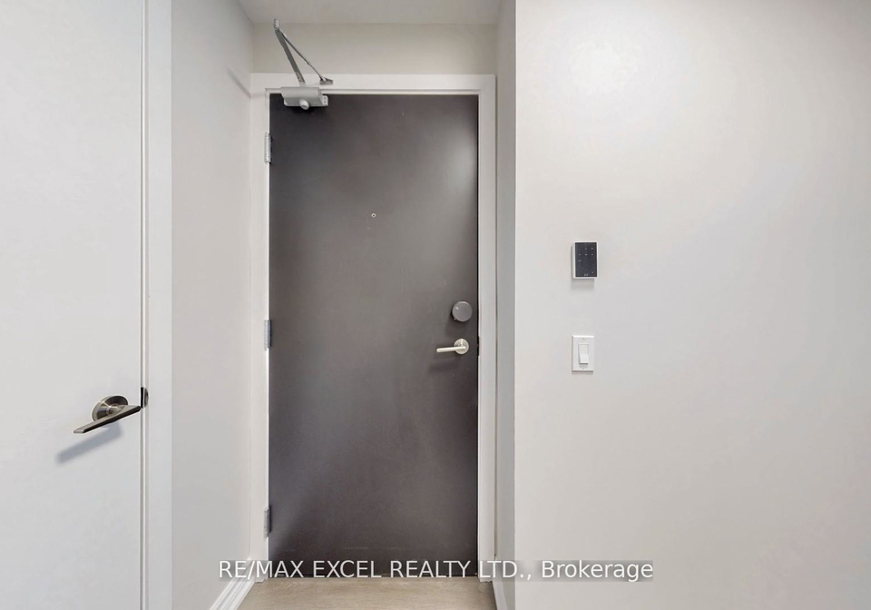 87-peter-street-toronto-ontario-c12213033
