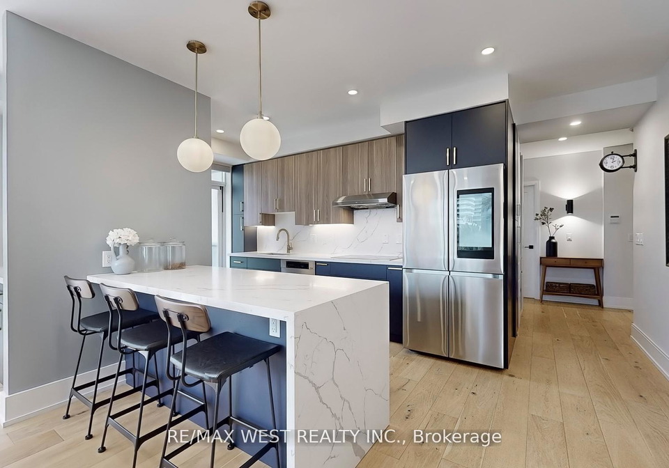 70-roehampton-avenue-toronto-ontario-c12213183