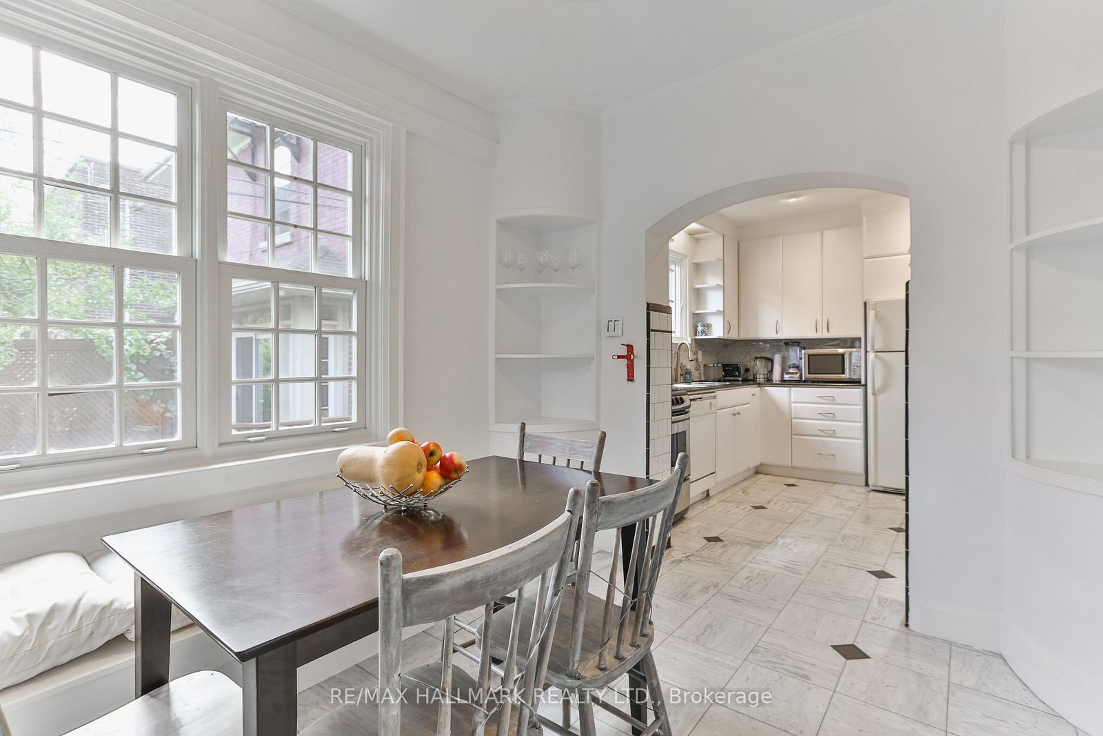 321-palmerston-boulevard-toronto-ontario-c12213517