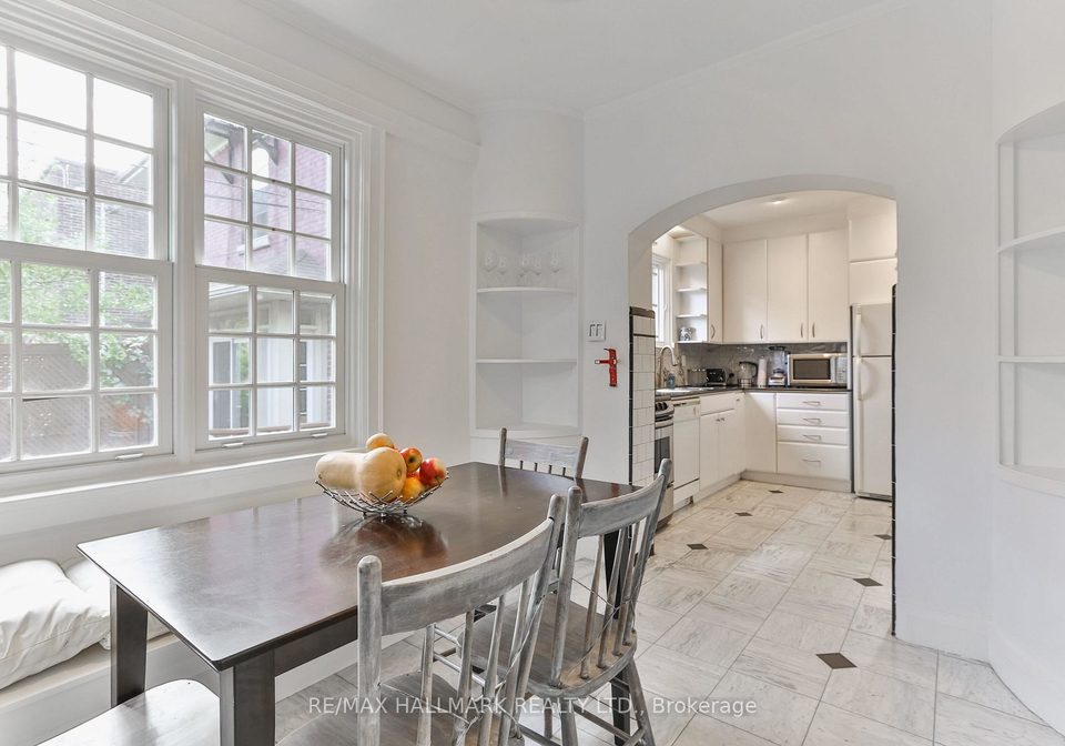 321-palmerston-boulevard-toronto-ontario-c12213517