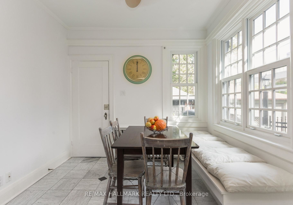 321-palmerston-boulevard-toronto-ontario-c12213517