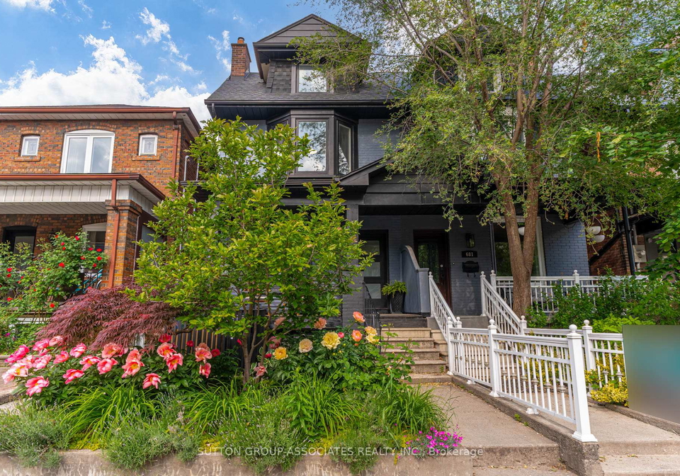 683-manning-avenue-toronto-ontario-c12213584