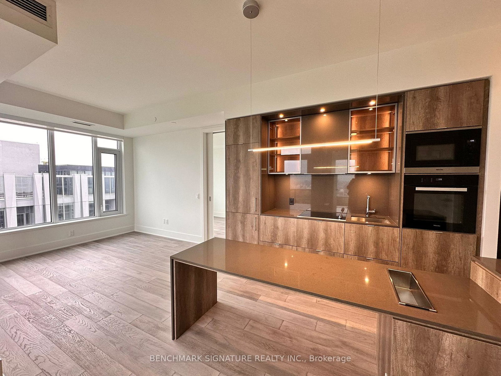 11-yorkville-avenue-toronto-ontario-c12214429
