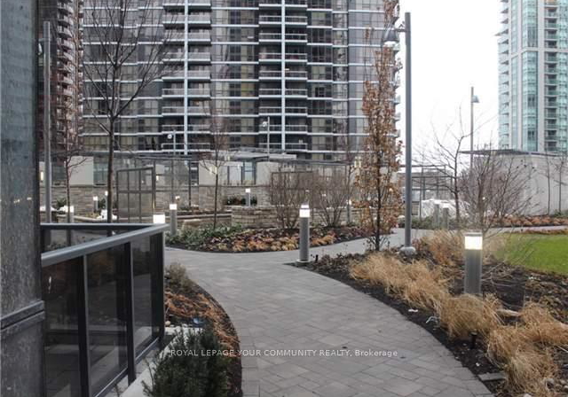 5-sheppard-avenue-e-north-york-ontario-c12214574