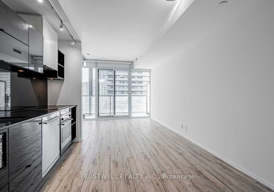 125-peter-street-toronto-ontario-c12214663