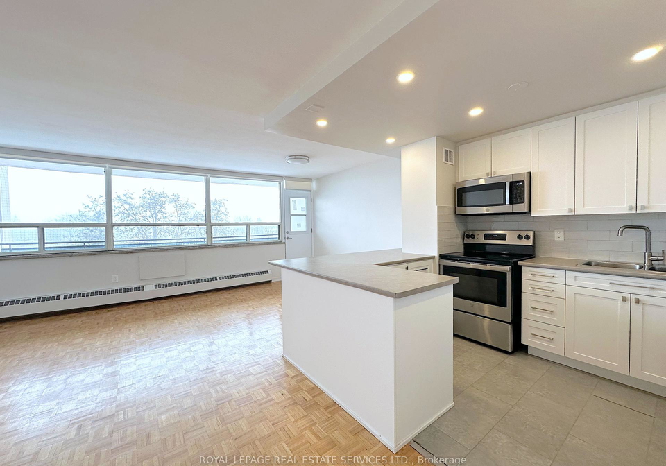 12-rockford-road-toronto-ontario-c12214927
