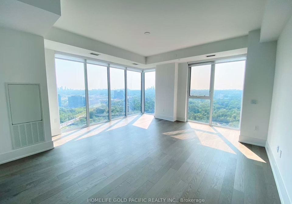 10-inn-on-the-park-drive-north-york-ontario-c12215382