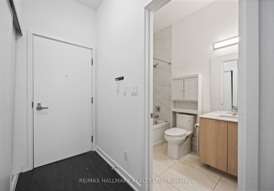 50-ordnance-street-toronto-ontario-c12215718