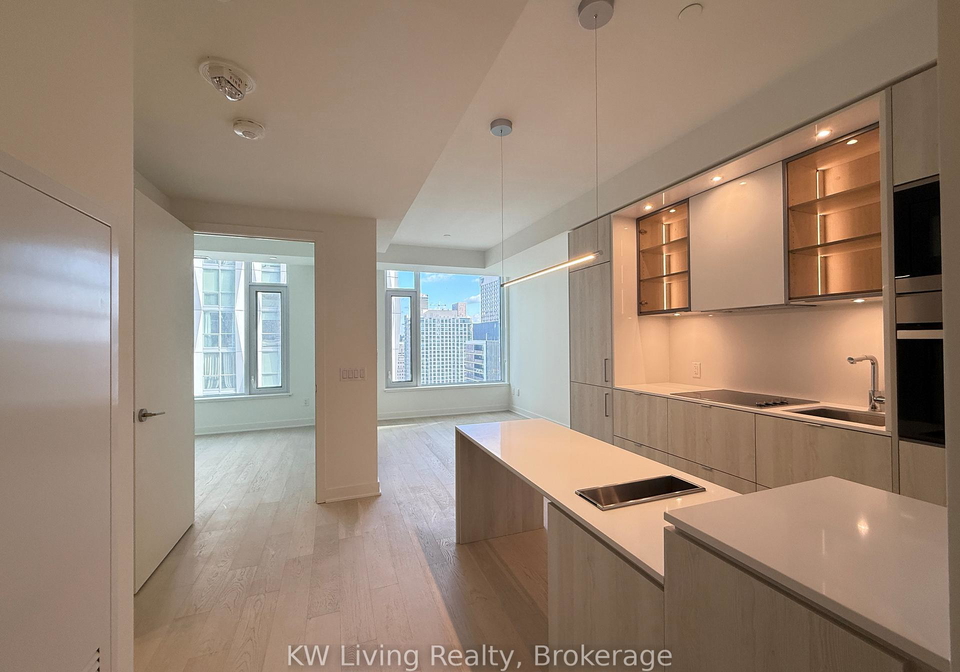11-yorkville-avenue-toronto-ontario-c12215857