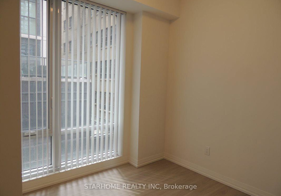 8-widmer-street-toronto-ontario-c12216177