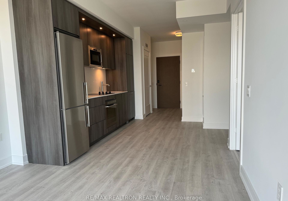30-inn-on-the-park-drive-north-york-ontario-c12216203