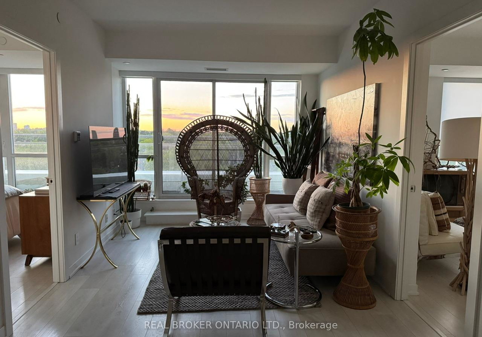 223-st-clair-avenue-w-toronto-ontario-c12216293