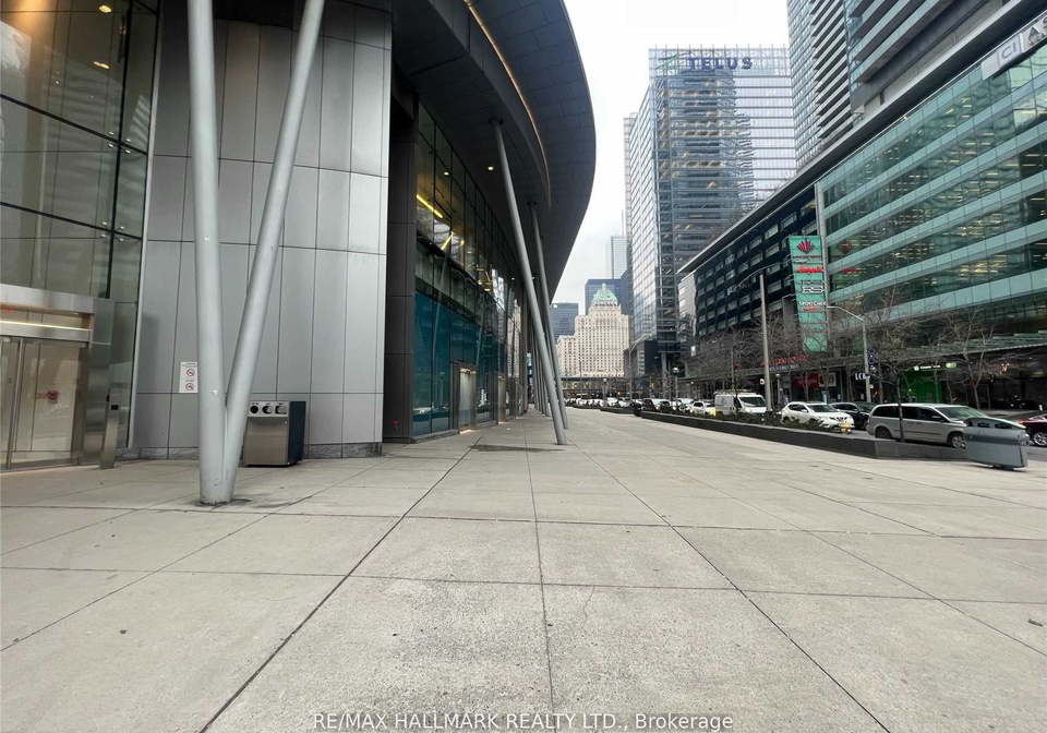 12-york-street-toronto-ontario-c12216334