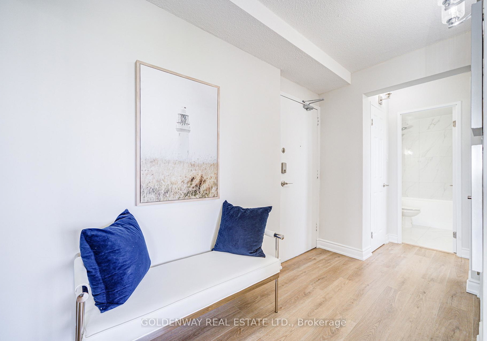 100-leeward-glenway-east-york-ontario-c12216411