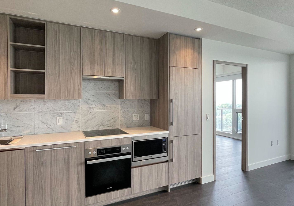 85-mcmahon-drive-north-york-ontario-c12216577
