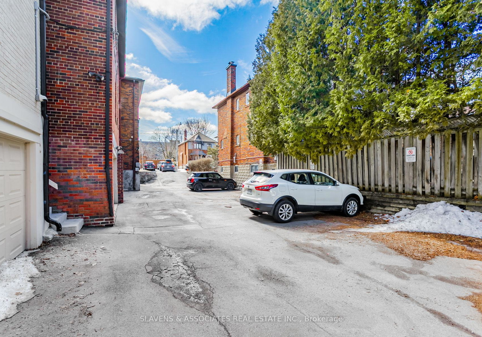 1088-avenue-road-toronto-ontario-c12216611