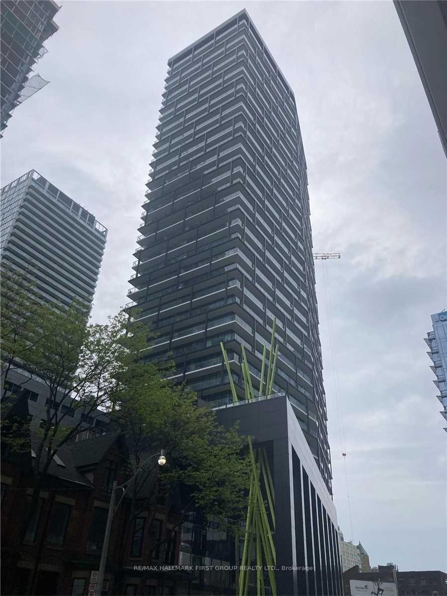 125-peter-street-toronto-ontario-c12216631