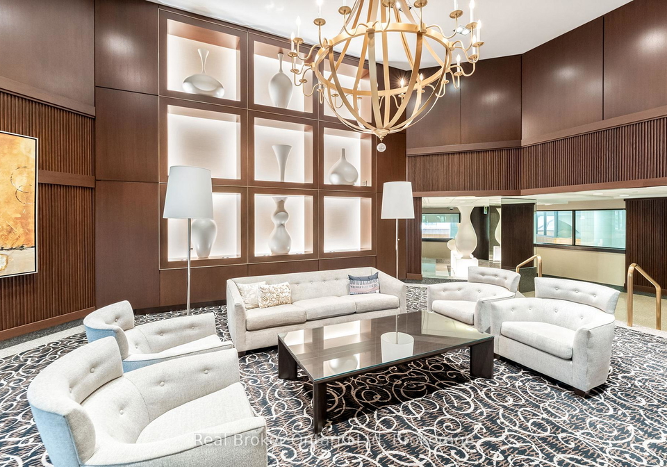 10-kenneth-avenue-north-york-ontario-c12217569