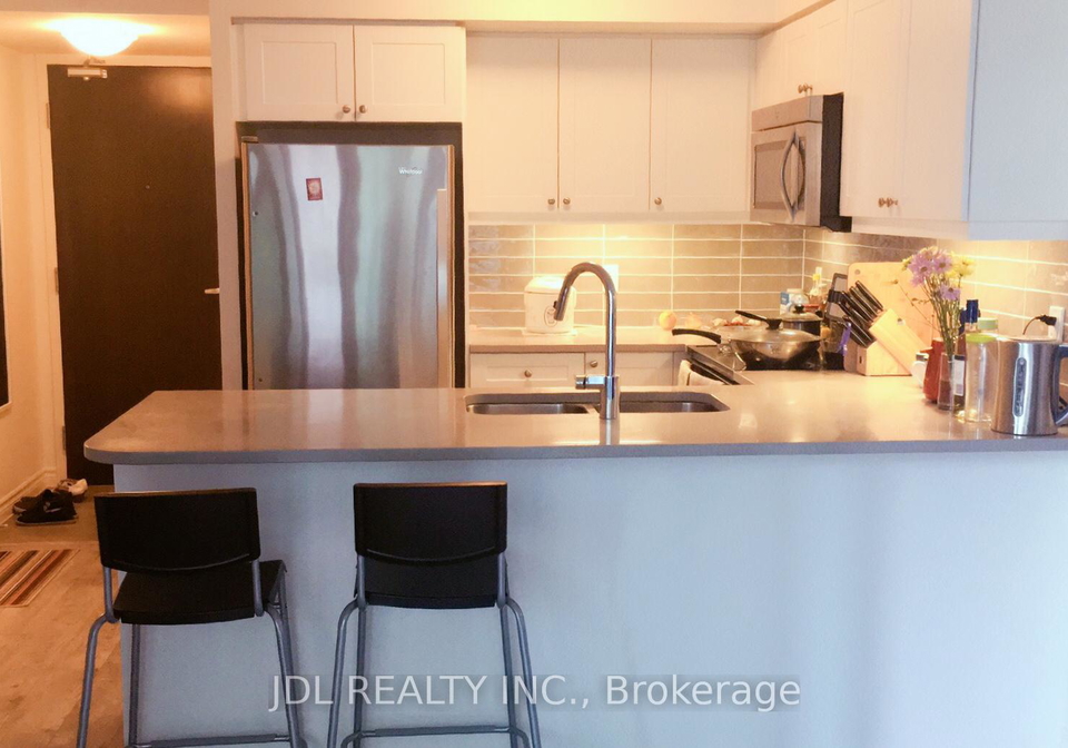 25-lower-simcoe-street-toronto-ontario-c12217816