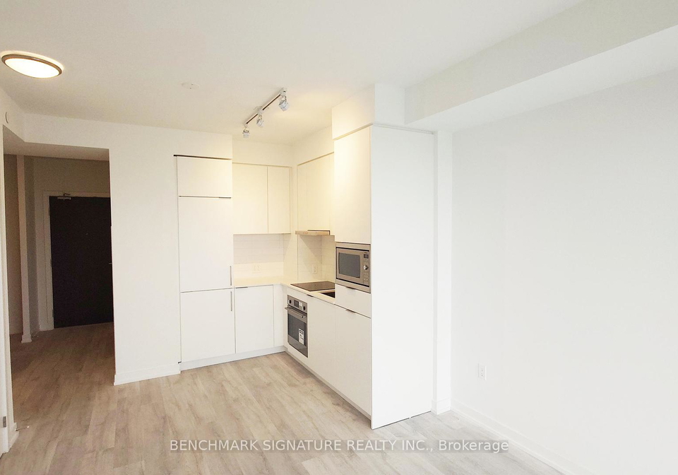 7-golden-lion-heights-north-york-ontario-c12217927