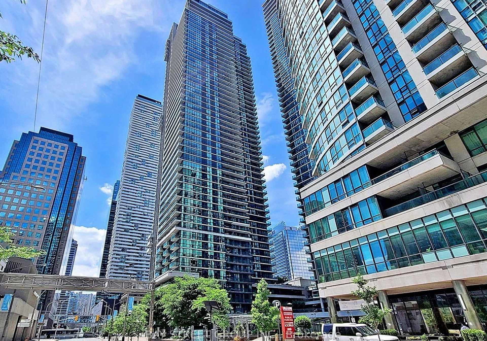 33-bay-street-toronto-ontario-c12217988