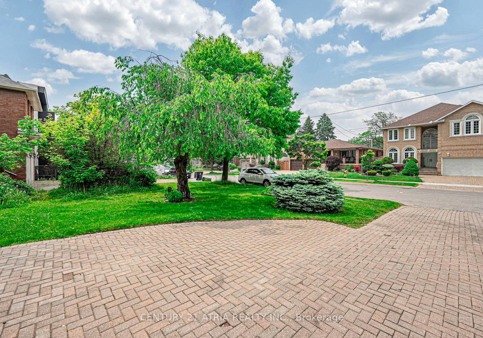 183-mckee-avenue-north-york-ontario-c12218256
