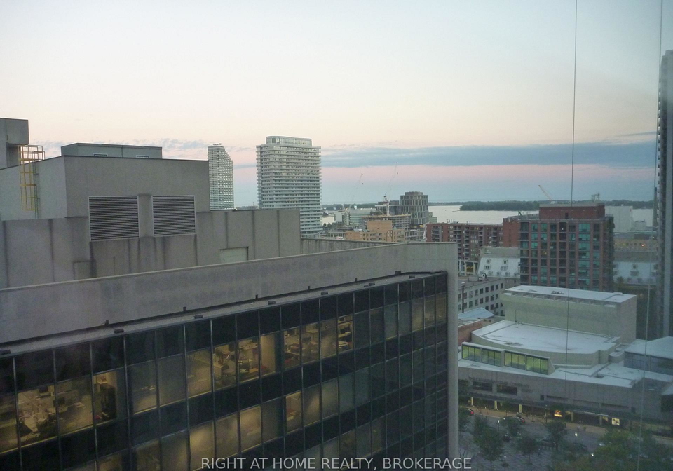 88-scott-street-toronto-ontario-c12218590