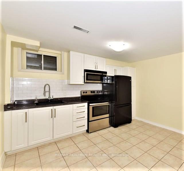 48-clifton-avenue-toronto-ontario-c12218619