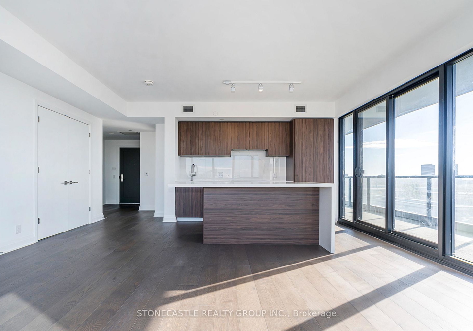 33-frederick-todd-way-east-york-ontario-c12218833
