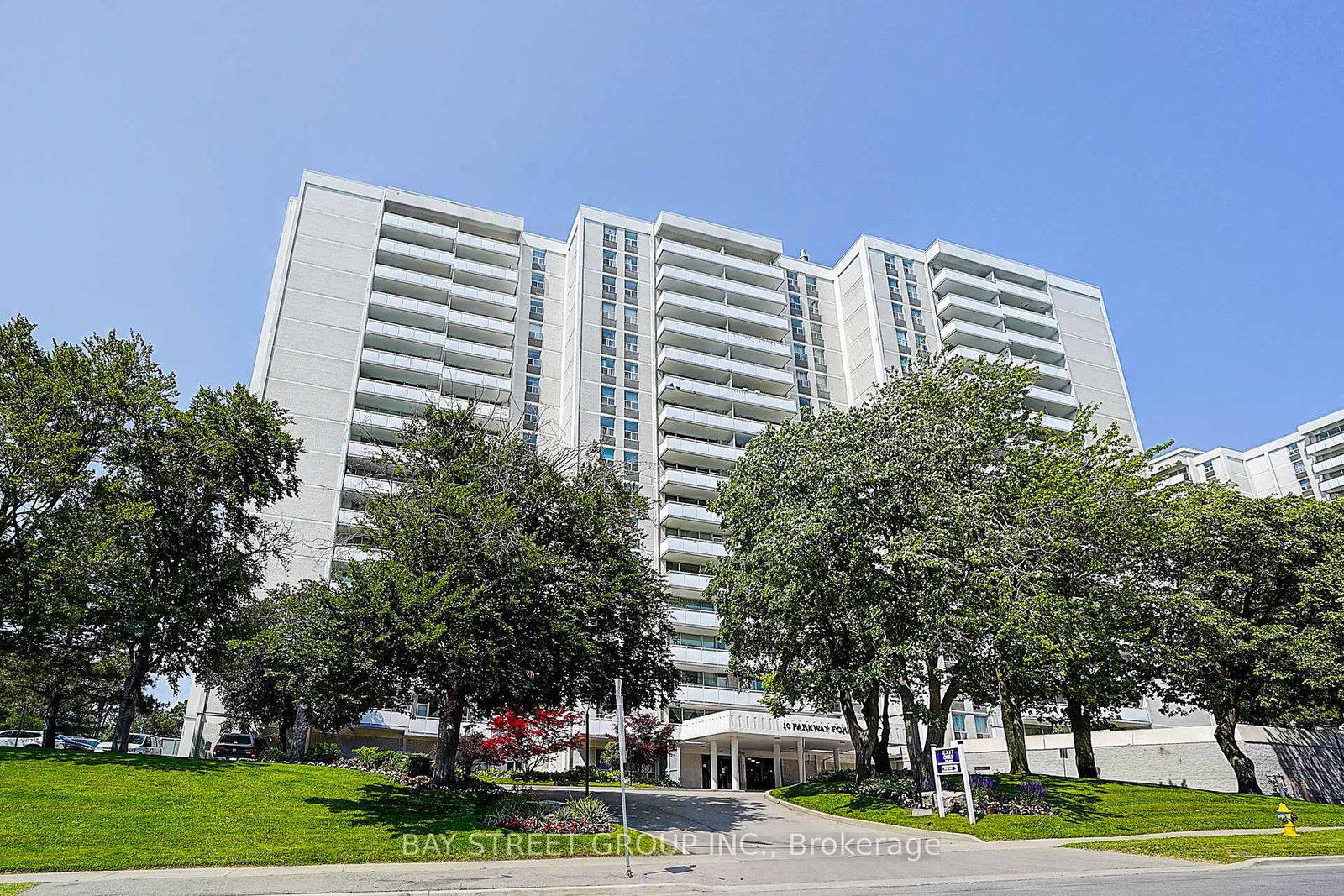 10-parkway-forest-drive-north-york-ontario-c12219016