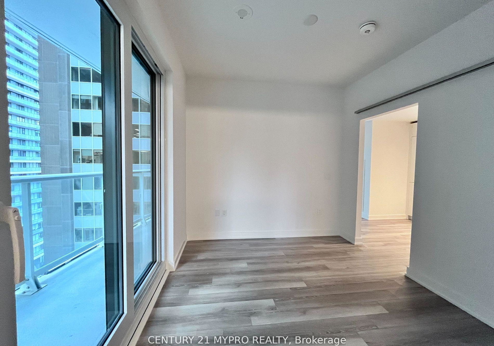 230-simcoe-2nd-bedroom-street-toronto-ontario-c12219191