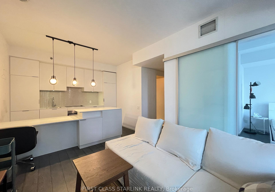 5-st-joseph-street-toronto-ontario-c12220167