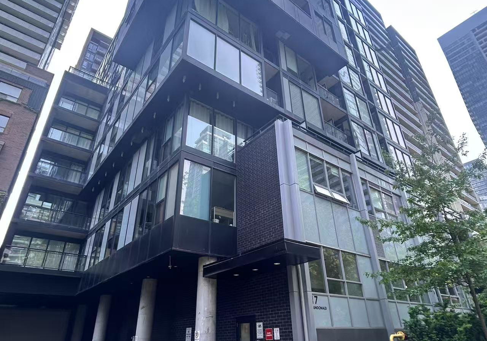 17-dundonald-street-toronto-ontario-c12220500