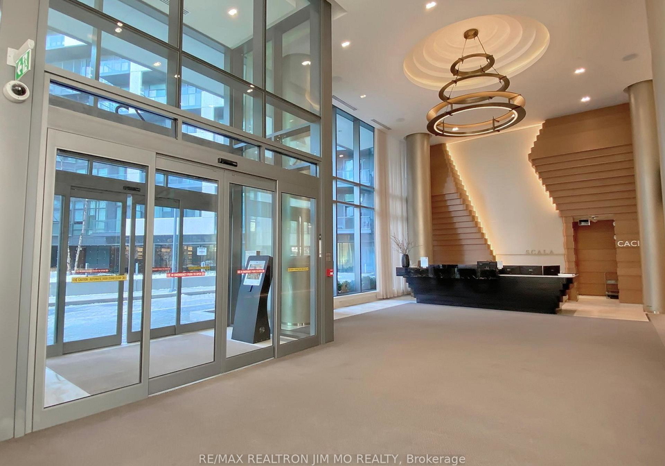 25-adra-grado-way-north-york-ontario-c12220844