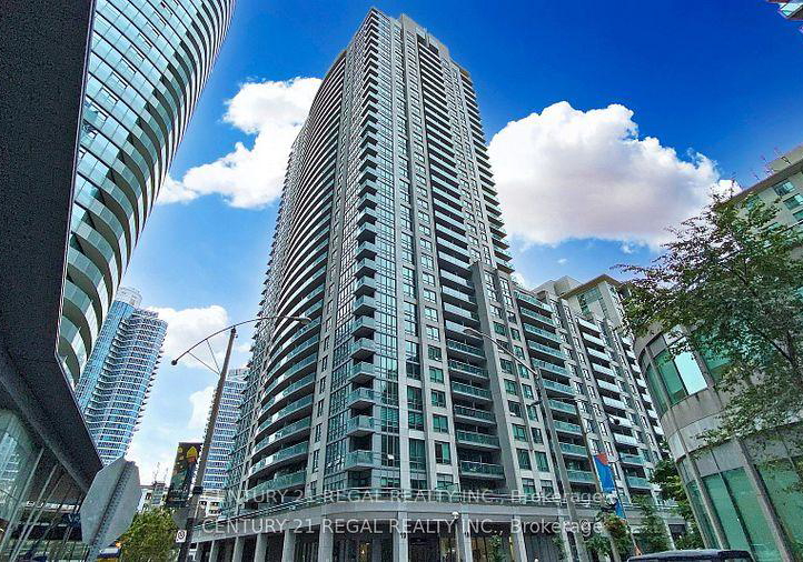 19-grand-trunk-crescent-toronto-ontario-c12221134