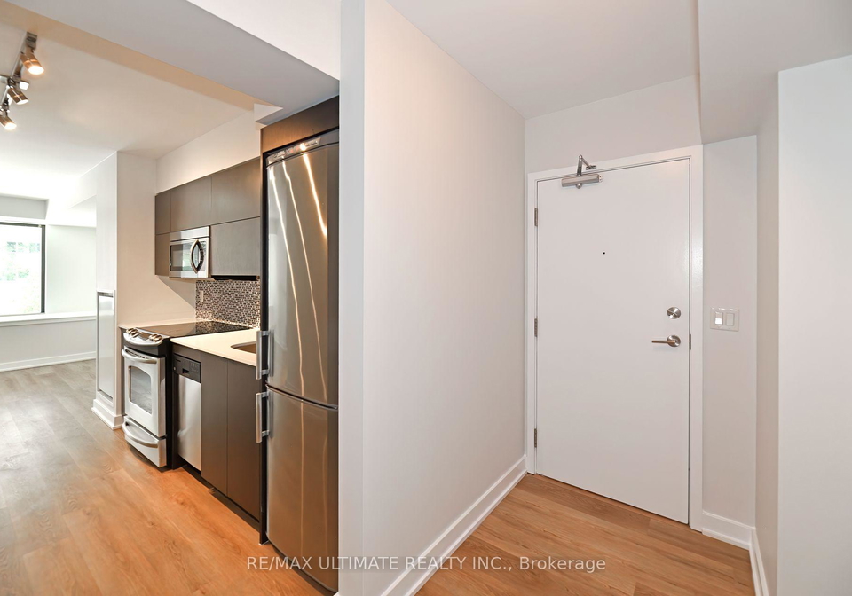 32-camden-street-toronto-ontario-c12221318