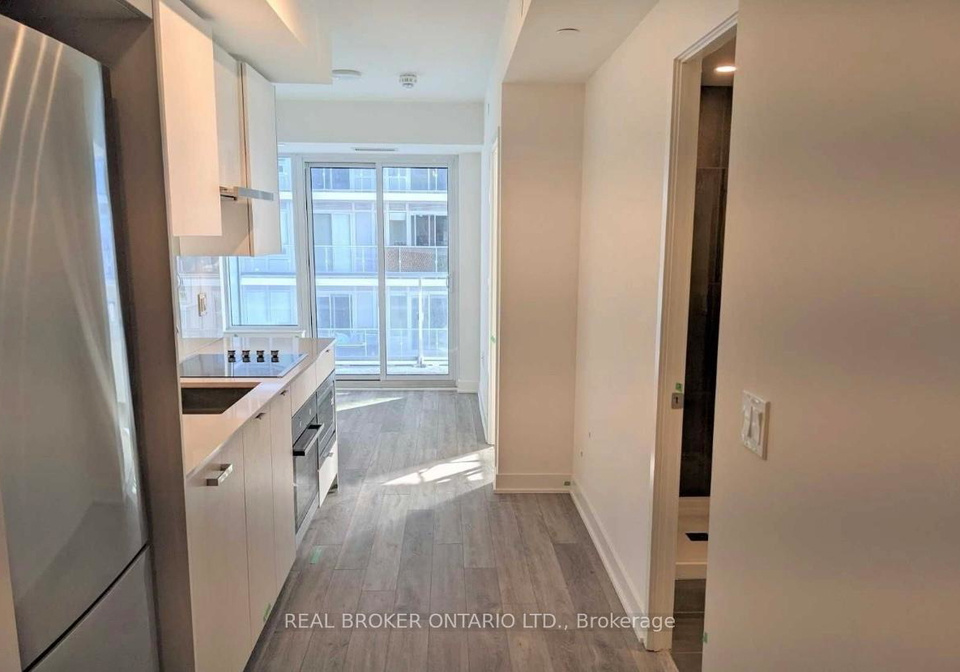99-broadway-avenue-toronto-ontario-c12221429