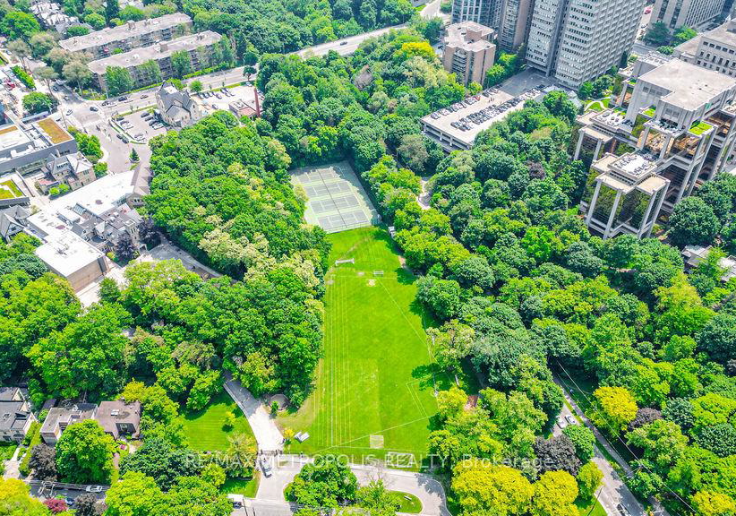 1-yorkville-avenue-toronto-ontario-c12221605