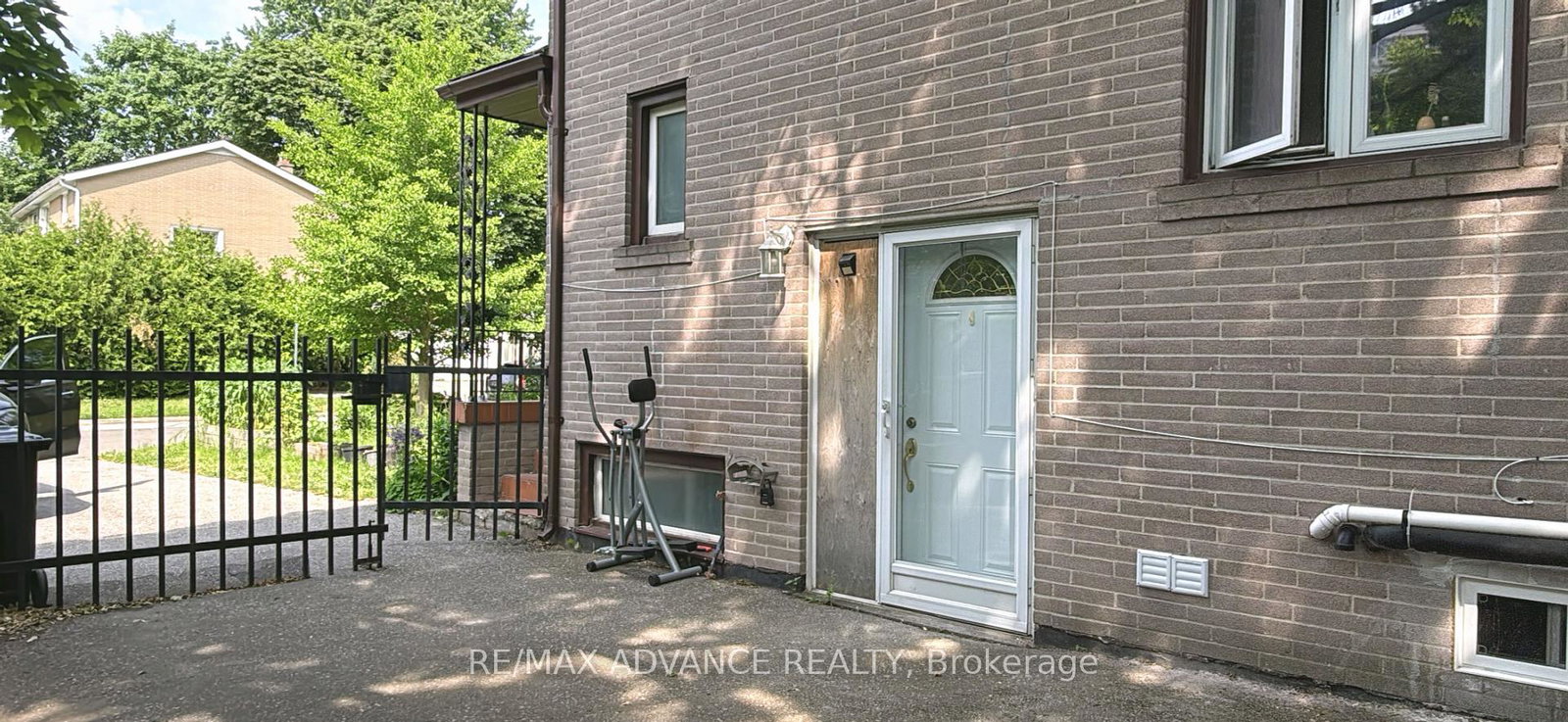 1-pynford-crescent-north-york-ontario-c12221635