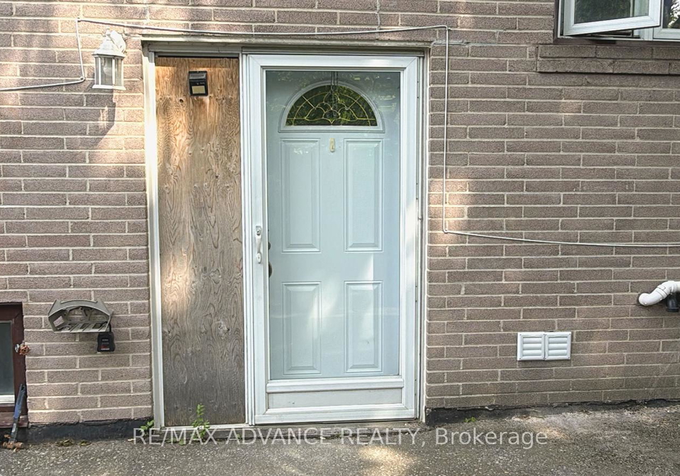 1-pynford-crescent-north-york-ontario-c12221635