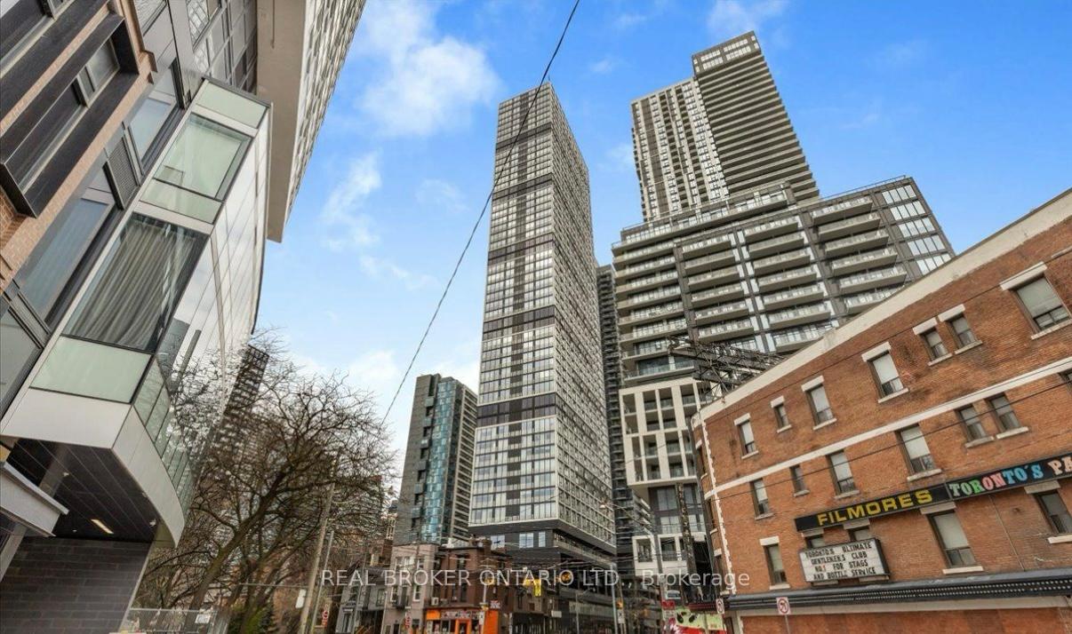 181-dundas-street-e-toronto-ontario-c12221646