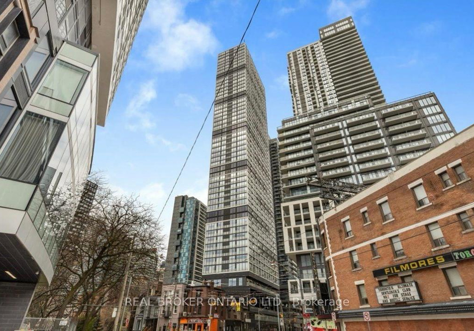 181-dundas-street-e-toronto-ontario-c12221681