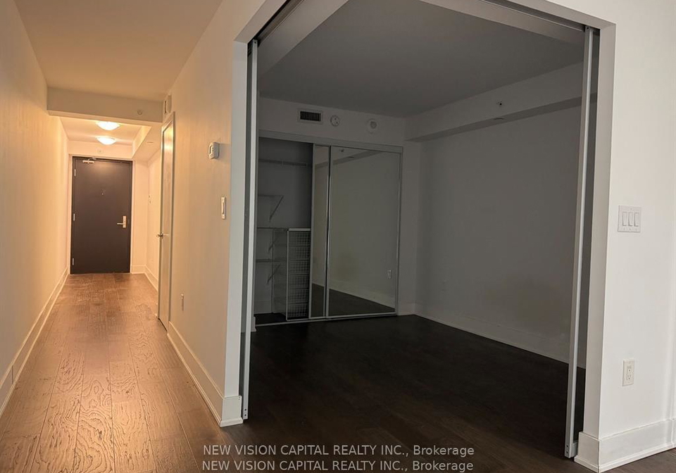955-bay-street-toronto-ontario-c12221704