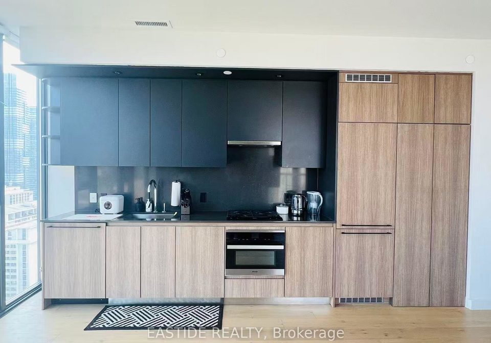 81-wellesley-street-e-toronto-ontario-c12221737