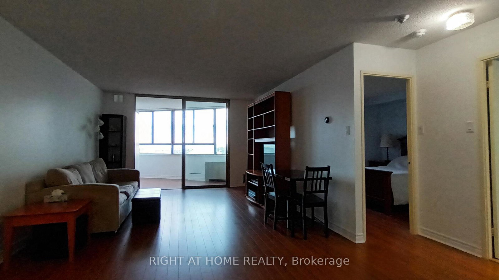260-queens-quay-boulevard-w-toronto-ontario-c12221836